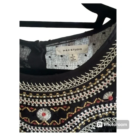 Max Studio black boho Swiss dot embroidered top Small - Picture 3 of 5